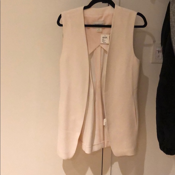 Club Monaco Baalen Pleat Back Vest - Pale Pink - Picture 2 of 4